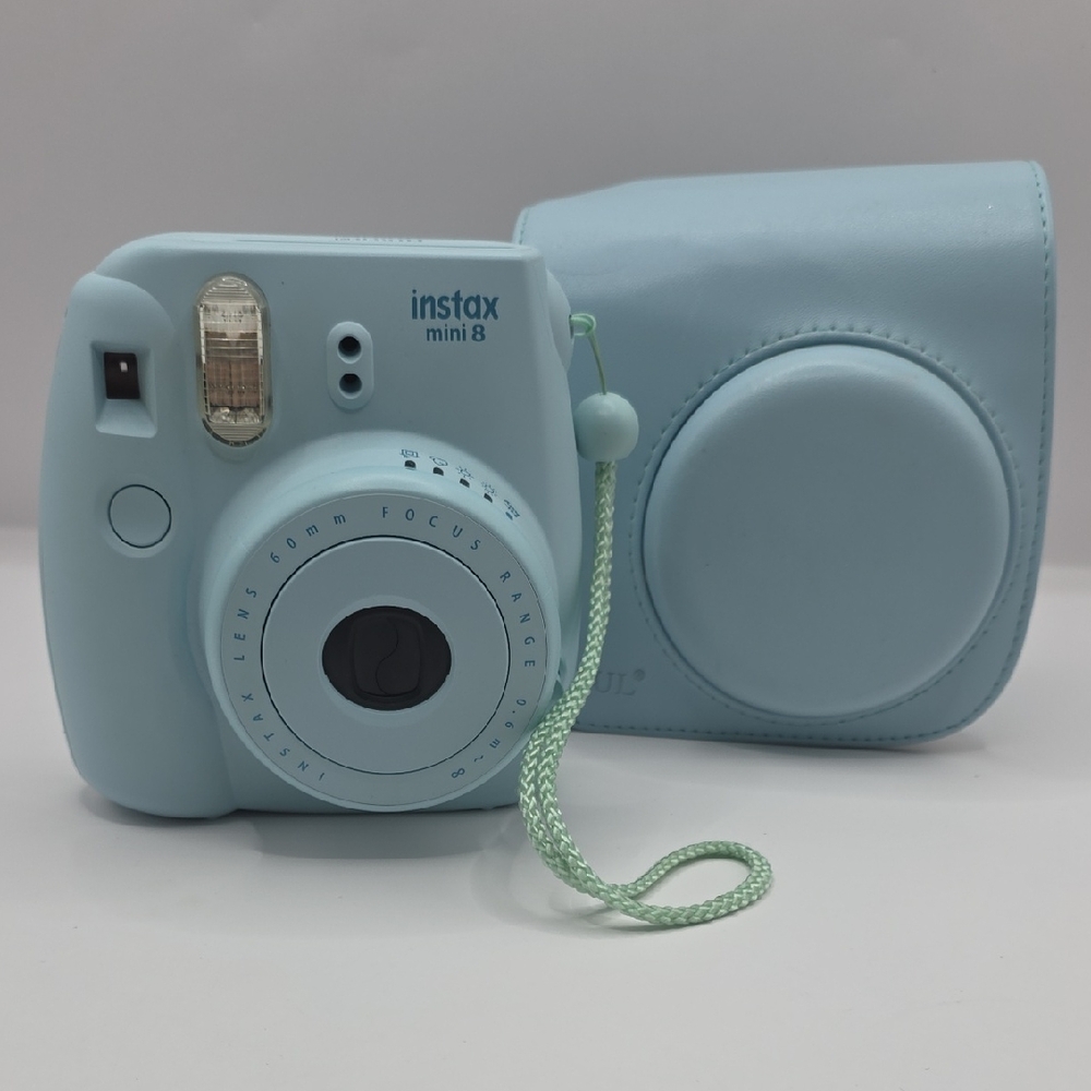 Fujifilm Instax Mini 8 Light Blue Instant Camera With Case